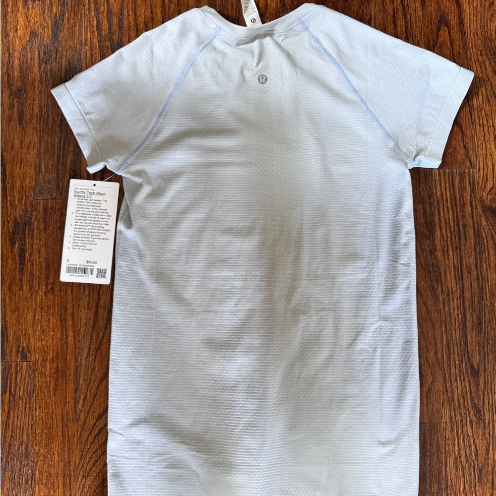 Swiftly Tech Short Sleeve 2.0 Size 6 Windmill Blue Lululemon New With Tags - Picture 3 of 3